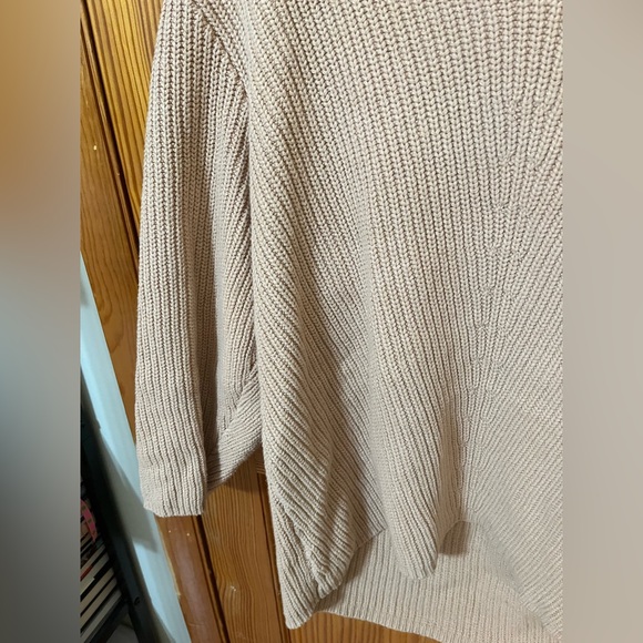 Urban Outfitters Blush/Tan Oversized Sweater - Picture 3 of 6